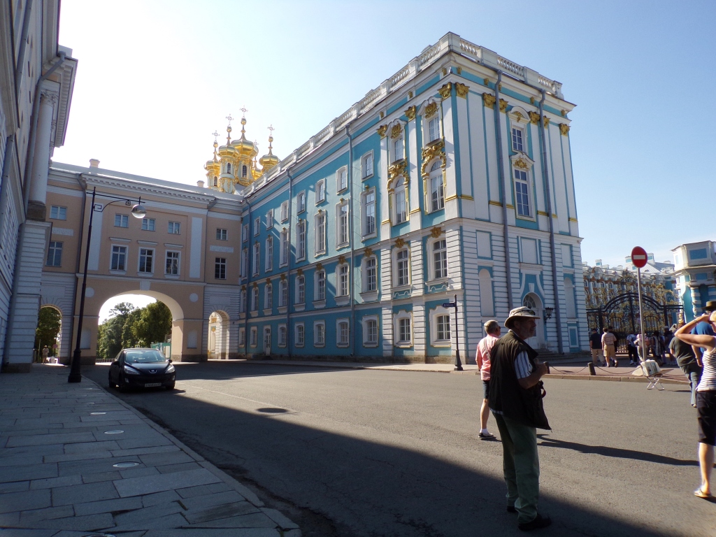 Arrival at Catherine's Palace