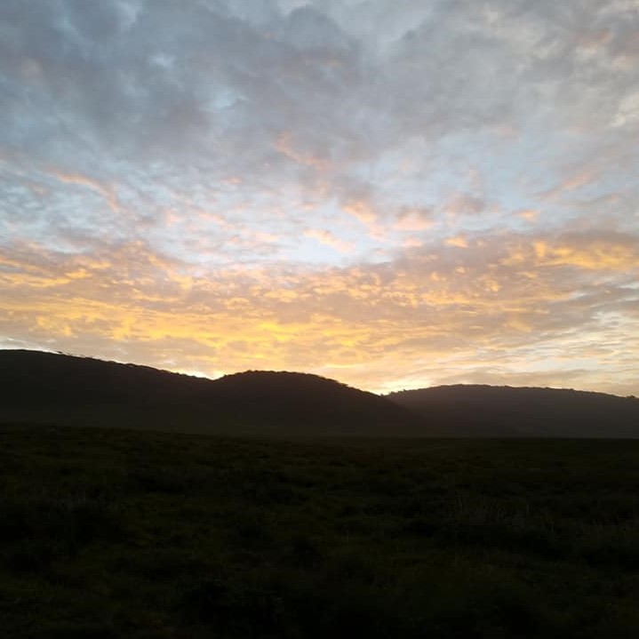 2-7 sunrise-Ngorongoro (2)